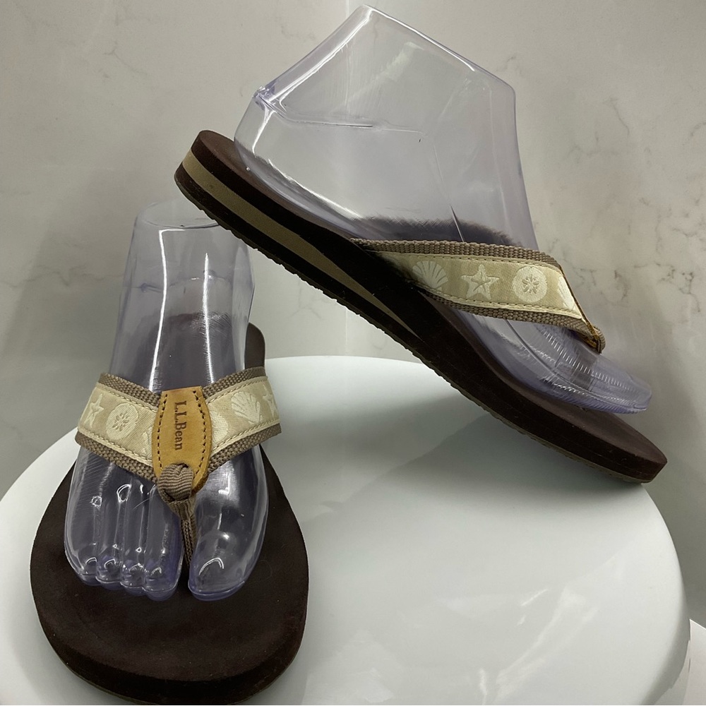L.L. Bean Original Seashell Flip Flops Women’s Si… - image 1